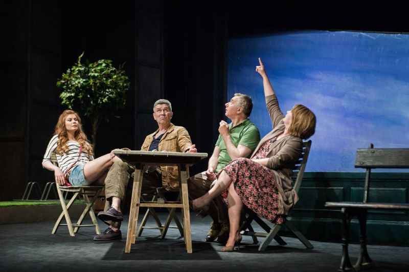 Teatr Współczesny ONLINE  zaprasza na “TANIEC ALBATROSA”