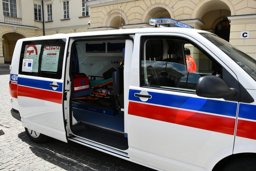 Nowe karetki trafią do miejskich szpitali