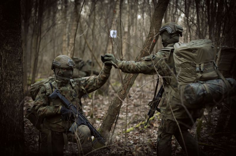 Nocne  szkolenie mazowieckich terytorialsów  