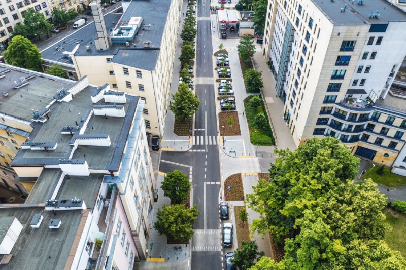 Ulica Polna w Warszawie wypiękniała