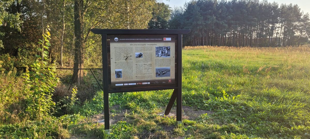 Odsłonięcie ścieżki edukacyjnej "Śladami sochaczewskich fortyfikacji okresu II wojny światowej"