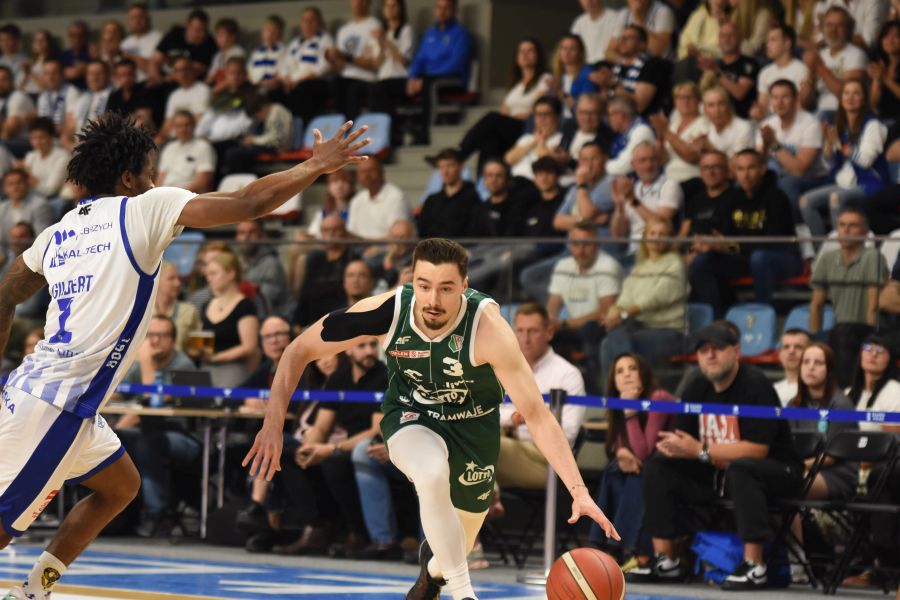 Krok od awansu. Górnik 64:74 Legia