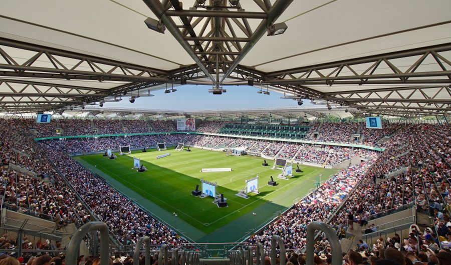 Świadkowie Jehowy zorganizują w Polsce 32 kongresy dla 125 tysięcy osób w tym aż 7 w Warszawie! 