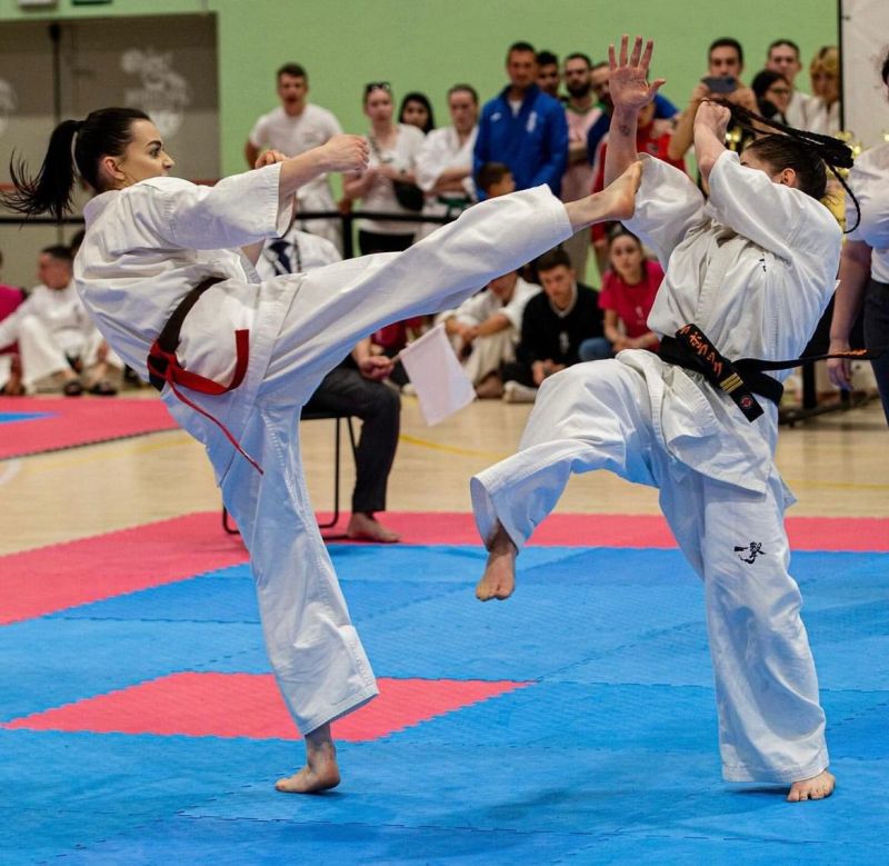St.szer. Weronika Krzywnicka wicemistrzem Hiszpanii w karate kyokushin