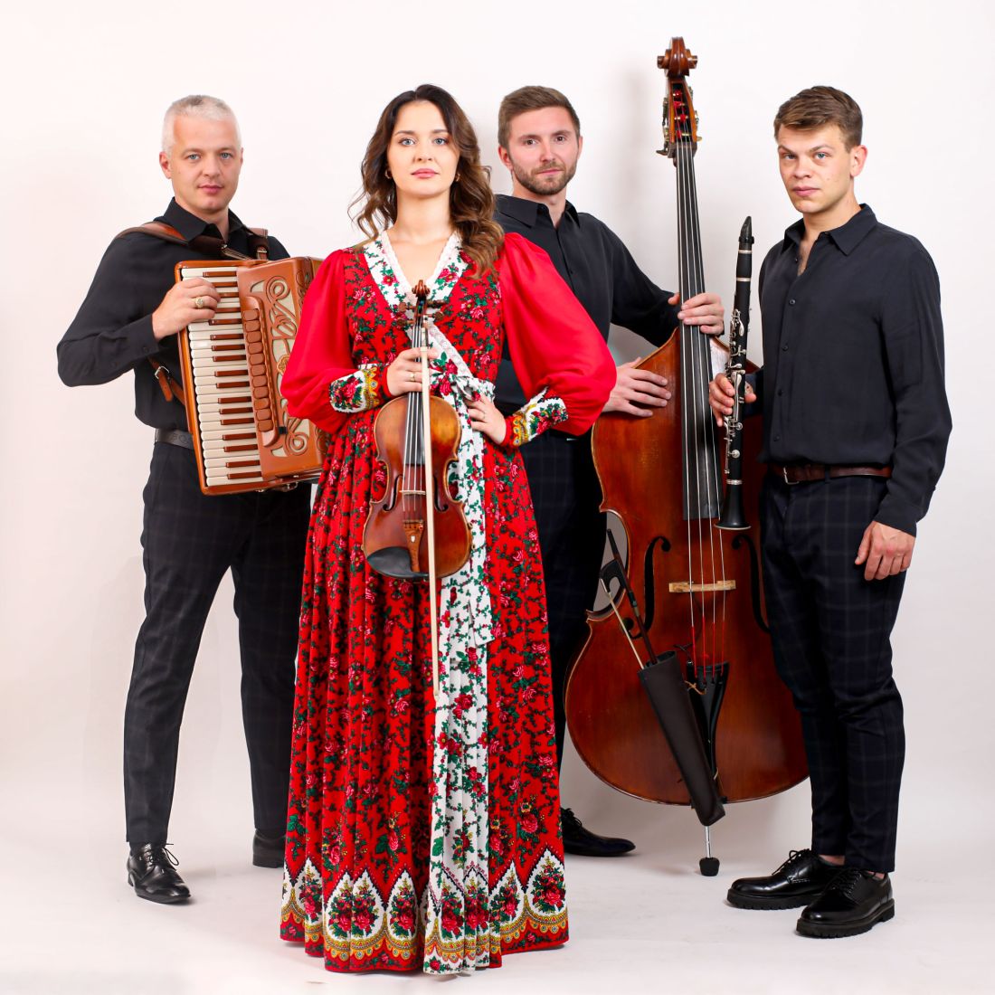 Europejskie Dni Dziedzictwa oraz VIVA MAGNUS na zamku w Czersku  koncert Kapeli Tekli Klebetnicy