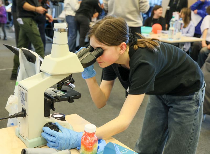 Wspólne eksperymentowanie w Koperniku