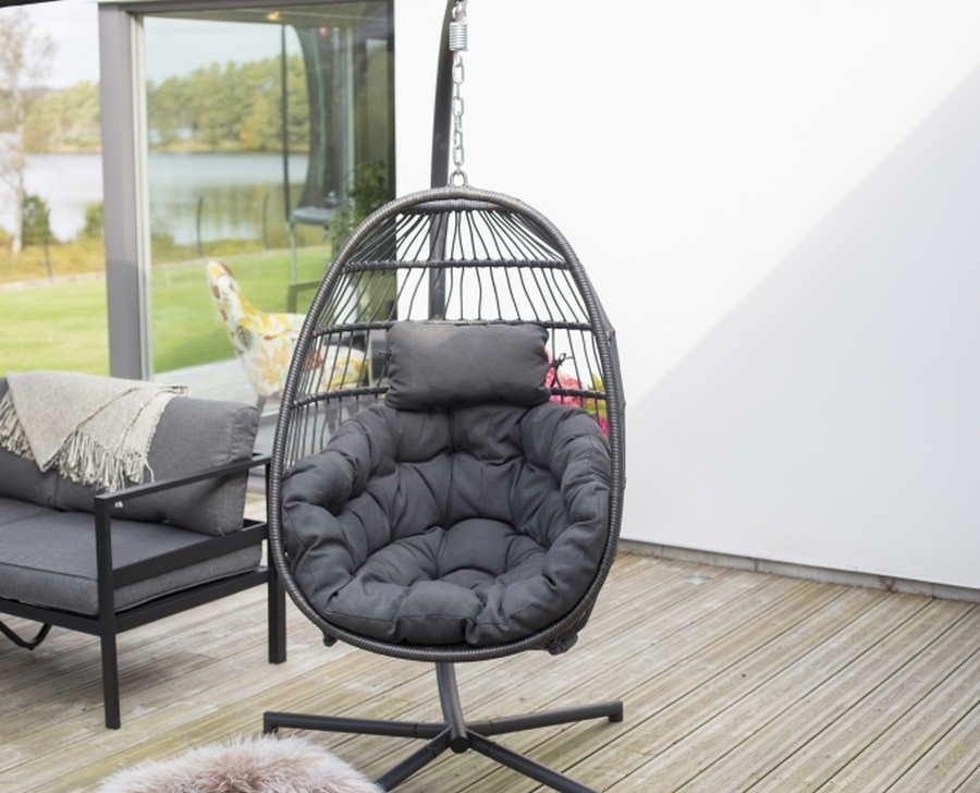 Lato w ogrodzie - czas na relaks czy może intensywne prace porządkowe?