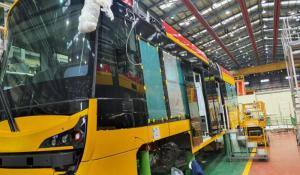 Nowe tramwaje dla Warszawy