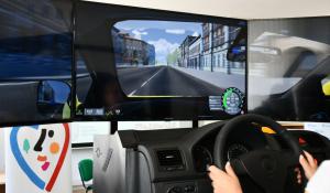 Ciechanowski WORD ma nowoczesną pracownię wyposażoną m.in. w symulator jazdy samochodem. 