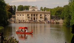 Zarówno w Warszawie, jak i w całym województwie mazowieckim, liczba turystów wzrosła w 2 kwartale br. o 4,1%