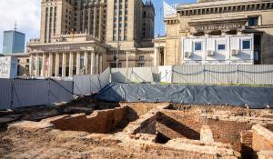 Kiedy plac Centralny się zazieleni?