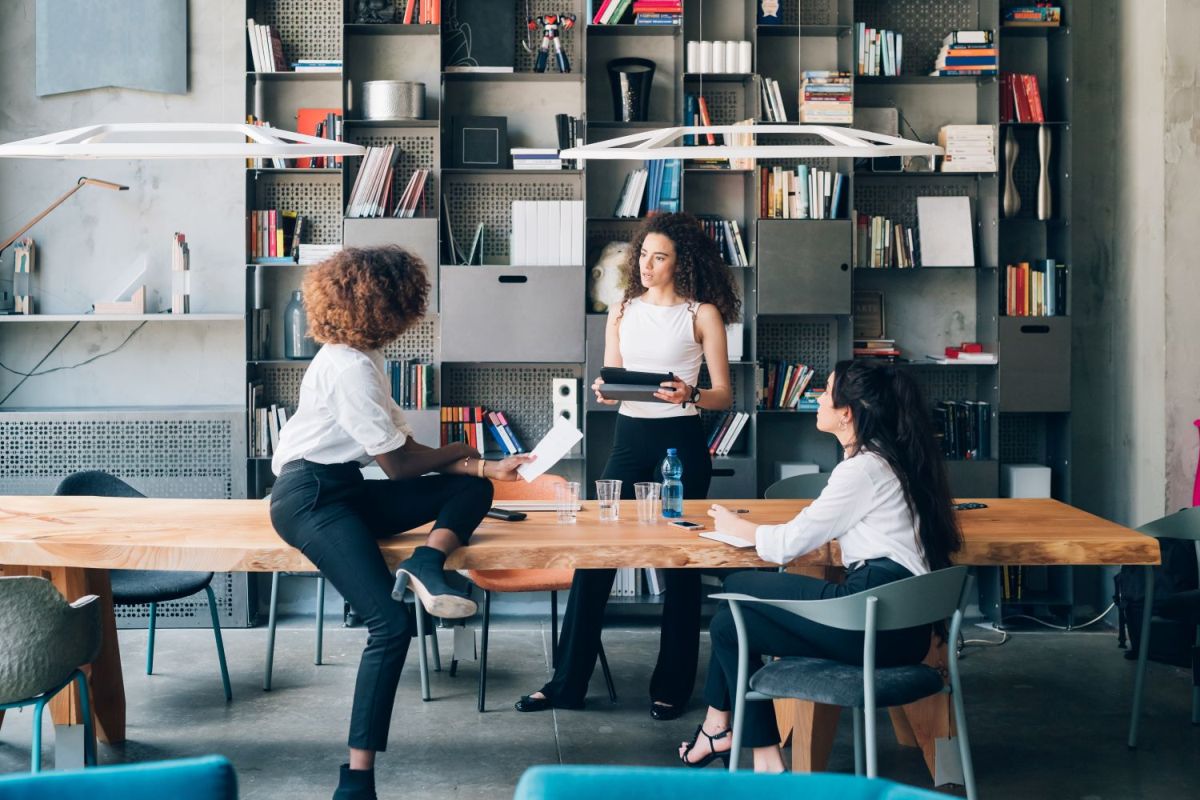 Ergonomiczne stanowisko pracy — jak utrzymać jego pełną funkcjonalność?