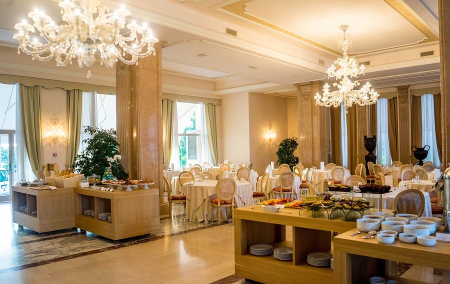 Wsparcie dla branży HoReCa – PARP uruchamia drugi nabór!